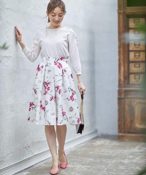 tocco closet（トッコ クローゼット）の「フラワープリント