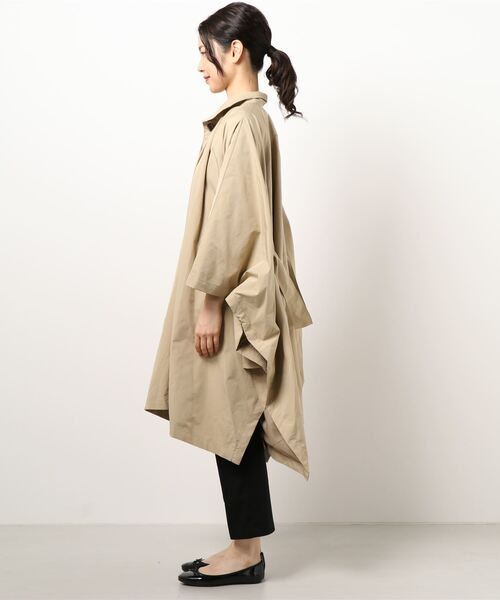 and it_（アンドイット）の「トレンチケープコート（トレンチコート・レディース・ミント/ベージュ/ブルー・M）」の14枚目の写真