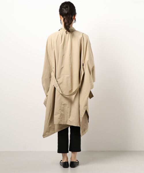 and it_（アンドイット）の「トレンチケープコート（トレンチコート・レディース・ミント/ベージュ/ブルー・M）」の11枚目の写真