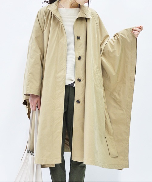and it_（アンドイット）の「トレンチケープコート（トレンチコート・レディース・ミント/ベージュ/ブルー・M）」の13枚目の写真