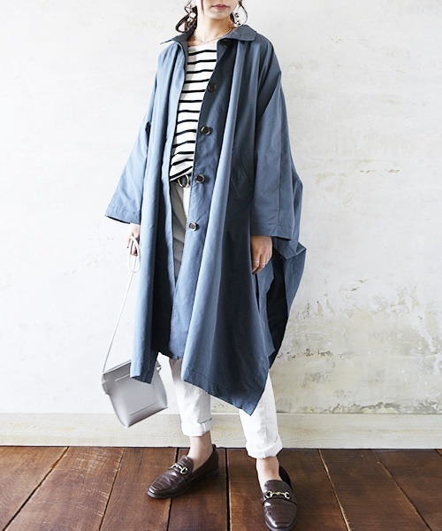 and it_（アンドイット）の「トレンチケープコート（トレンチコート・レディース・ミント/ベージュ/ブルー・M）」の17枚目の写真