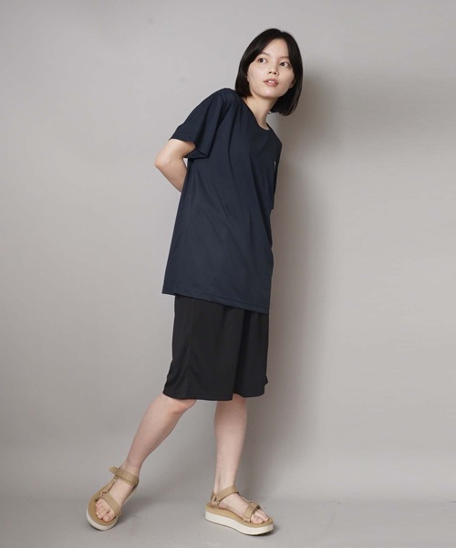FILA(フィラ)の「【FILA / フィラ】レディースドライフィットネスセットアップ / 吸水速乾 UV(Tシャツ/カットソー・レディース・ブラック/ライトパープル/ネイビー・MEDIUM/LARGE/X-LARGE)」の2枚目の写真