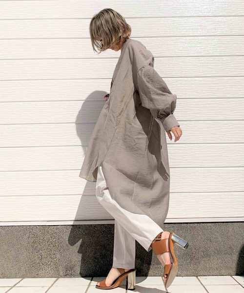 Q（キュー）の「Backギャザーシャツ2（シャツ/ブラウス・レディース・グレー/アイボリー・ONE SIZE）」の4枚目の写真