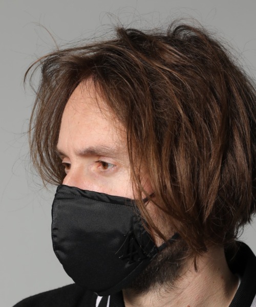 STUD MUFFIN（スタッドマフィン）の「STUD MUFFIN/スタッドマフィン/LAメタルマスク（マスク・メンズ・ゴールド/ブラック・FREE）」の2枚目の写真