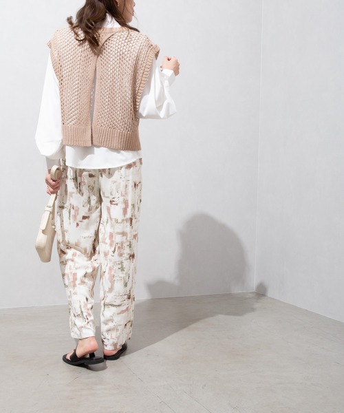 SpRay(スプレイ)の「麻タッチフィッシュネットベスト(ベスト・レディース・ブラック/ブルー/アイボリー/グレイッシュベージュ・FREE)」の6枚目の写真