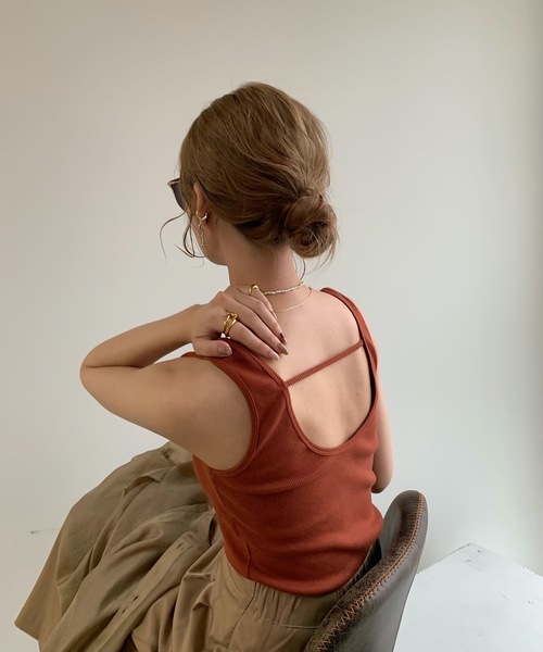 Amiur(エミレ)の「rib tank top(タンクトップ・レディース・テラコッタ/ベージュ/ブラウン・FREE)」の9枚目の写真