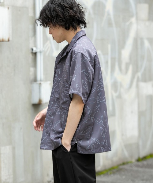 ITEMS URBANRESEARCH（アイテムズ アーバンリサーチ）の「リーフプリント オープンカラー半袖シャツ（シャツ/ブラウス・メンズ・パープル/ネイビー/ブラウン・MEDIUM/LARGE）」の19枚目の写真
