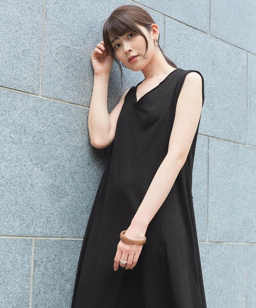 mikke（ミッケ）の「バックオープン ダメージデザインノースリーブワンピース（ワンピース・レディース・ブラック/パープル/カーキ・FREE）」の10枚目の写真