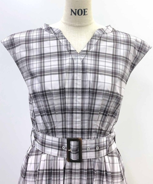 【新品】Noela ノエラ チェック ワンピース カーディガン付き セール】チェックワンピース（ワンピース）｜NOELA（ノエラ）の