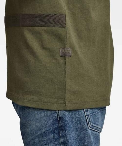G-STAR（ジースター）の「TAPE DETAIL T-SHIRT/ロンT（Tシャツ/カットソー・メンズ・ダークオリーブ/ダークブラック・MEDIUM/LARGE/X-SMALL/SMALL）」の5枚目の写真