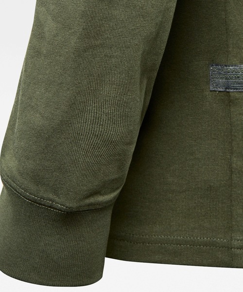 G-STAR（ジースター）の「TAPE DETAIL T-SHIRT/ロンT（Tシャツ/カットソー・メンズ・ダークオリーブ/ダークブラック・MEDIUM/LARGE/X-SMALL/SMALL）」の4枚目の写真