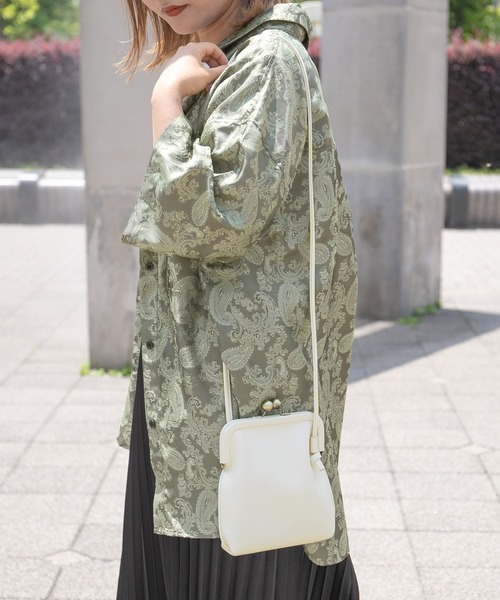 kutir(クティール)の「がま口ショルダーバッグ(ショルダーバッグ・レディース・ホワイト/ブラック・FREE)」の2枚目の写真