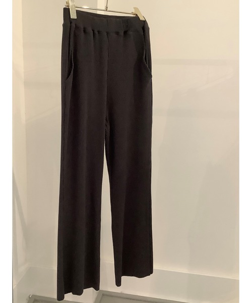 ulu(ウル)の「Semiflare rib pants(その他パンツ・レディース・アイボリー/チャコール・FREE)」の15枚目の写真