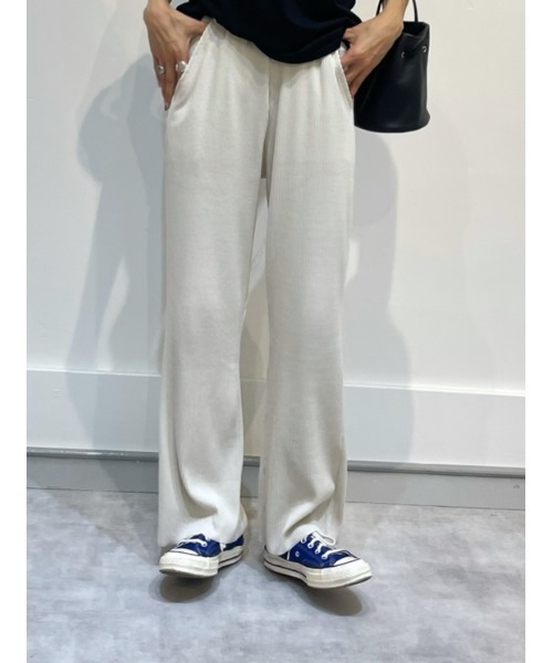 ulu(ウル)の「Semiflare rib pants(その他パンツ・レディース・アイボリー/チャコール・FREE)」の17枚目の写真