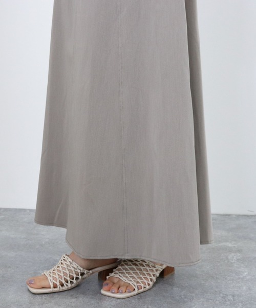 archives（アルシーヴ）の「バックレースアップスカート（スカート・レディース・グレイッシュベージュ/アイボリー/ブラウン/ブラック・MEDIUM）」の6枚目の写真