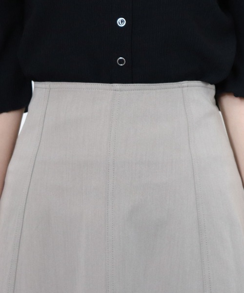 archives（アルシーヴ）の「バックレースアップスカート（スカート・レディース・グレイッシュベージュ/アイボリー/ブラウン/ブラック・MEDIUM）」の8枚目の写真