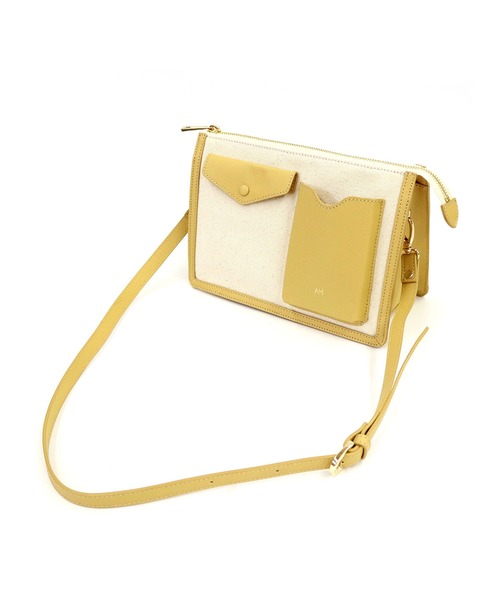 ACCOMMODE（アコモデ）の「ミニマルキャンバスショルダーバッグ（ショルダーバッグ・レディース・マスタード/ブラウン/ブラック・FREE）」の10枚目の写真