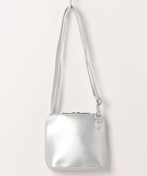 HONEYSUCKLE ROSE（ハニーサックルローズ）の「【HONEYSUCKLE ROSE】スクエアシンプルショルダーバッグ（ショルダーバッグ・レディース・ブラック/ネイビー/シルバー・ONE SIZE）」の21枚目の写真