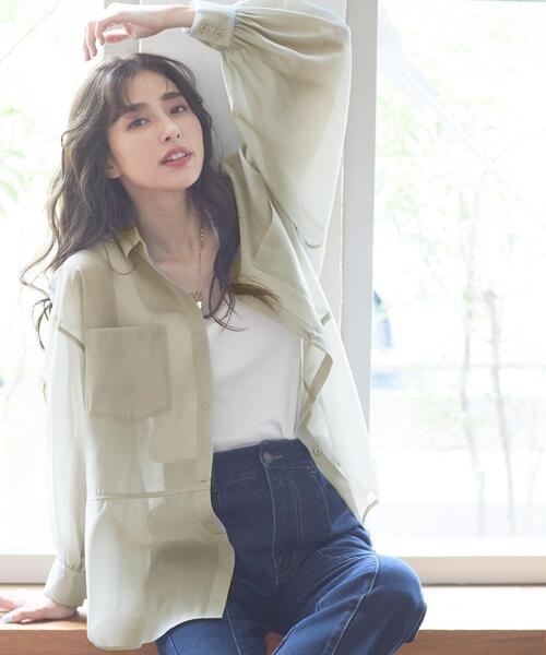 INGNI（イング）の「シアーブロッキング／シャツ（シャツ/ブラウス・レディース・ブラック/アイボリー/サーモンピンク/ライトカーキ・M）」の3枚目の写真