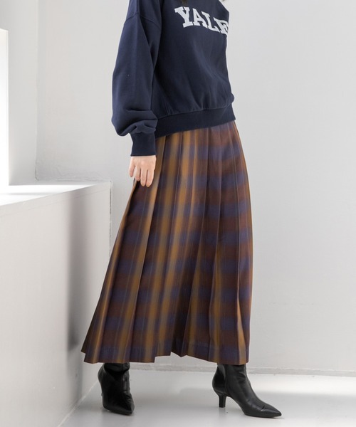 LOWRYS FARM（ローリーズファーム）の「チェックプリーツスカート　217193（スカート・レディース・ブラウン/グレー/レッド・MEDIUM/LARGE）」の3枚目の写真