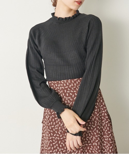 OLIVE des OLIVE（オリーブデオリーブ）の「【WEB限定】コスパ最強！秋冬の万能アイテム。求心リブフリルニット（ニット/セーター・レディース・ブラック/ダークブラウン/オフホワイト/ピンク/グリーン/ボルドー/ラベンダー・FREE）」の3枚目の写真