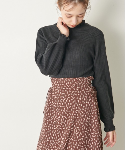 OLIVE des OLIVE（オリーブデオリーブ）の「【WEB限定】コスパ最強！秋冬の万能アイテム。求心リブフリルニット（ニット/セーター・レディース・ブラック/ダークブラウン/オフホワイト/ピンク/グリーン/ボルドー/ラベンダー・FREE）」の8枚目の写真