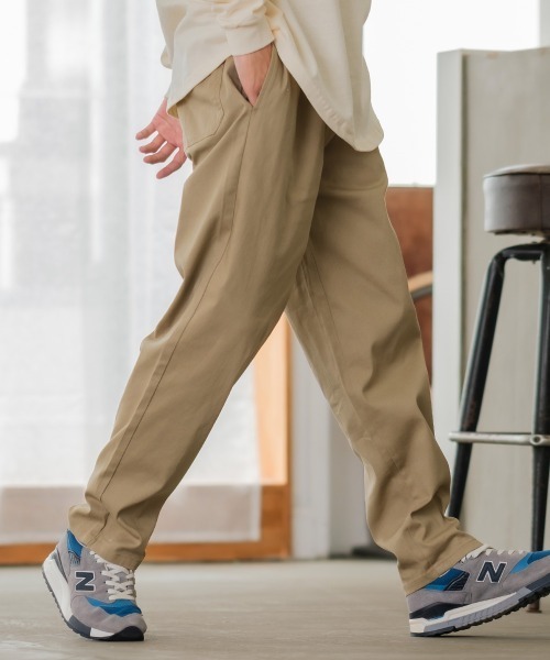 SIDEWAY STANCE（サイドウェイスタンス）の「【SIDEWAY STANCE】バルーンシルエット イージー シェフパンツ（チノパンツ・メンズ・ブラック/ベージュ/オフホワイト/カーキ/ネイビー/ブルーグレー/A・MEDIUM/LARGE/X-LARGE）」の5枚目の写真