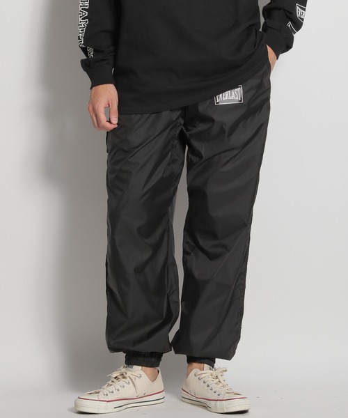 EVERLAST(スポーツ・ライフスタイル)(エバーラスト)の「【EVERLAST(エバーラスト)】サウナパンツ(その他パンツ・メンズ・ブラック/レッド・MEDIUM/LARGE)」の2枚目の写真