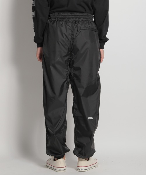 EVERLAST(スポーツ・ライフスタイル)(エバーラスト)の「【EVERLAST(エバーラスト)】サウナパンツ(その他パンツ・メンズ・ブラック/レッド・MEDIUM/LARGE)」の10枚目の写真