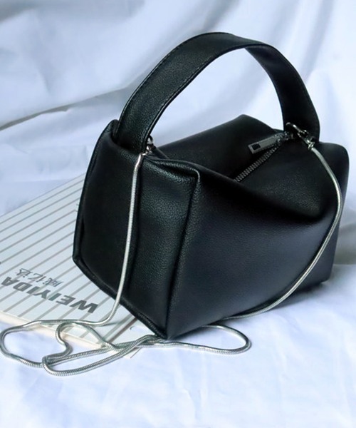 LIPSERVICE（リップサービス）の「2WAYミニスクエアバッグ【ZOZOTOWN限定】（ハンドバッグ・レディース・ブラック・FREE）」の4枚目の写真