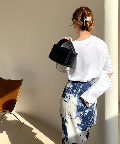 LIPSERVICE（リップサービス）の「2WAYミニスクエアバッグ【ZOZOTOWN限定】（ハンドバッグ・レディース・ブラック・FREE）」の2枚目の写真