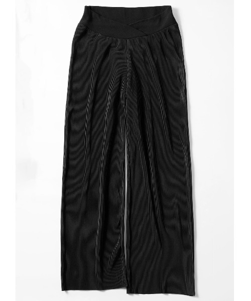 フェリシモMama(フェリシモママ)の「【たまごクラブ掲載】Moredde マタニティから産後も使える ウエストクロス仕様のプリーツパンツ(マタニティウェア/グッズ・レディース・ベージュ系その他/ブラック/グリーン・MEDIUM/LARGE/X-LARGE/XX-LARGE)」の21枚目の写真