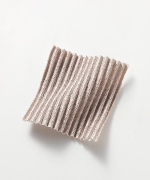 フェリシモMama(フェリシモママ)の「【たまごクラブ掲載】Moredde マタニティから産後も使える ウエストクロス仕様のプリーツパンツ(マタニティウェア/グッズ・レディース・ベージュ系その他/ブラック/グリーン・MEDIUM/LARGE/X-LARGE/XX-LARGE)」の4枚目の写真