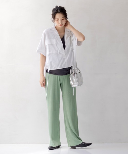 フェリシモMama(フェリシモママ)の「【たまごクラブ掲載】Moredde マタニティから産後も使える ウエストクロス仕様のプリーツパンツ(マタニティウェア/グッズ・レディース・ベージュ系その他/ブラック/グリーン・MEDIUM/LARGE/X-LARGE/XX-LARGE)」の6枚目の写真