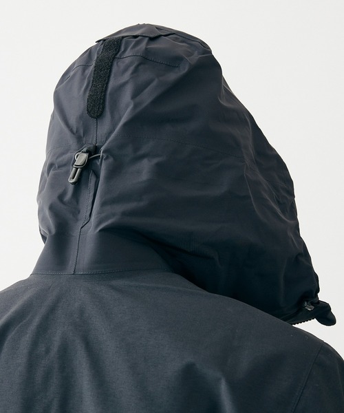 Tilak（ティラック）の「【TILAK / ティラック × JS】別注 Raptor Jacket（マウンテンパーカー・メンズ・クリアブラック・SMALL/MEDIUM/LARGE/X-LARGE）」の15枚目の写真