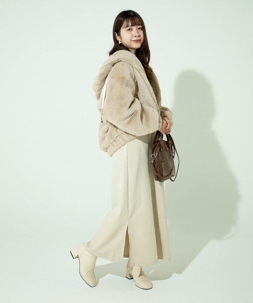 CORNERS(コーナーズ)の「ショート丈ファーブルゾン(ブルゾン・レディース・アイボリー/スミクロ/ベージュ/スモークピンク・M/L)」の19枚目の写真
