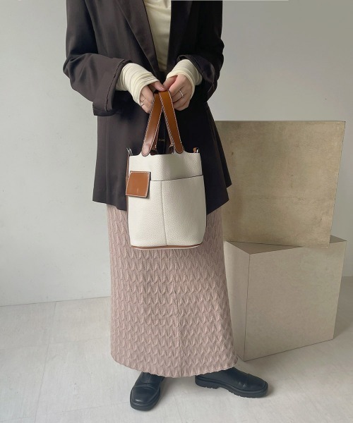 Bab（バブ）の「配色ステッチハンドバッグ（ハンドバッグ・レディース・ブラック/アイボリー/キャメル/ライトグリーン/ブラック系その他/ベージュ・ONESIZE）」の8枚目の写真