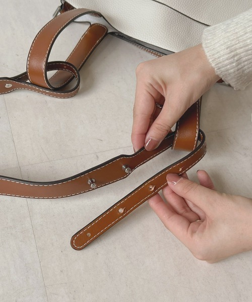 Bab（バブ）の「配色ステッチハンドバッグ（ハンドバッグ・レディース・ブラック/アイボリー/キャメル/ライトグリーン/ブラック系その他/ベージュ・ONESIZE）」の13枚目の写真