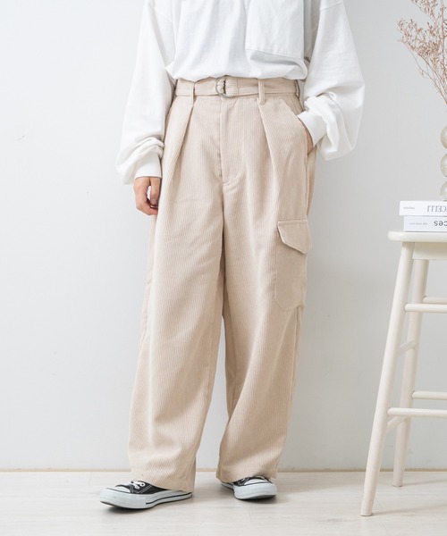 PairPair（ペアペア）の「コーデュロイバルーンパンツ(ユニセックス)（その他パンツ・レディース・グリーン/アイボリー/モカ/グレイッシュブルー・MEDIUM/LARGE）」の11枚目の写真