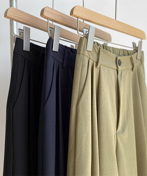 c.u.l（シーユーエル）の「【c.u.l:w】ハイウエストルーズタックパンツ culw128（スラックス・レディース・カーキ/ブラック/ネイビー・L/M）」の8枚目の写真