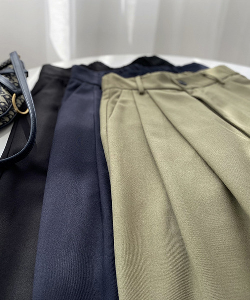 c.u.l（シーユーエル）の「【c.u.l:w】ハイウエストルーズタックパンツ culw128（スラックス・レディース・カーキ/ブラック/ネイビー・L/M）」の11枚目の写真