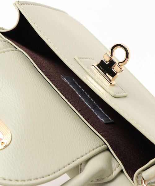 N.（N. Natural Beauty Basic）（エヌエヌナチュラルビューティーベーシック）の「ウォレット付ミニショルダーバッグ（ショルダーバッグ・レディース・レッド/ライトグリーン・ﾌﾘ-）」の4枚目の写真