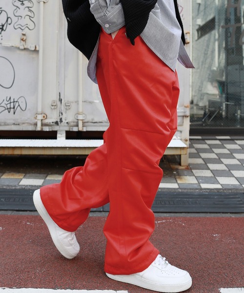 MSG（エムエスジー）の「ワイドフレアバギー8ポケットカーゴデニムパンツ　ケミカル/オーバーダイ 10oz（カーゴパンツ・メンズ・ホワイト/チャコール/マスタード/グリーン/レッド/ブラック/オレンジ/サックスブルー/カーキ/ブルー/インディゴブルー/ブラウン・S/M/L/XL）」の11枚目の写真