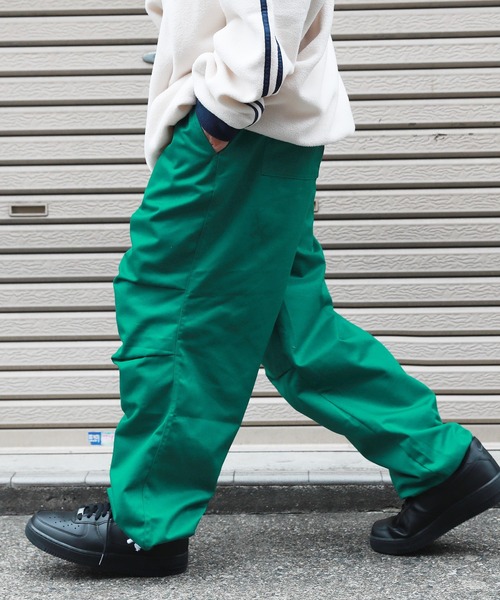 MSG（エムエスジー）の「ワイドフレアバギー8ポケットカーゴデニムパンツ　ケミカル/オーバーダイ 10oz（カーゴパンツ・メンズ・ホワイト/チャコール/マスタード/グリーン/レッド/ブラック/オレンジ/サックスブルー/カーキ/ブルー/インディゴブルー/ブラウン・S/M/L/XL）」の7枚目の写真