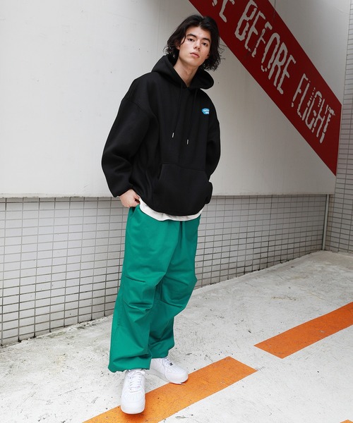 MSG（エムエスジー）の「ワイドフレアバギー8ポケットカーゴデニムパンツ　ケミカル/オーバーダイ 10oz（カーゴパンツ・メンズ・ホワイト/チャコール/マスタード/グリーン/レッド/ブラック/オレンジ/サックスブルー/カーキ/ブルー/インディゴブルー/ブラウン・S/M/L/XL）」の18枚目の写真