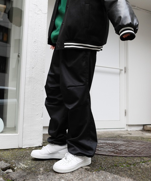 MSG（エムエスジー）の「ワイドフレアバギー8ポケットカーゴデニムパンツ　ケミカル/オーバーダイ 10oz（カーゴパンツ・メンズ・ホワイト/チャコール/マスタード/グリーン/レッド/ブラック/オレンジ/サックスブルー/カーキ/ブルー/インディゴブルー/ブラウン・S/M/L/XL）」の13枚目の写真