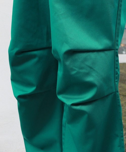 MSG（エムエスジー）の「ワイドフレアバギー8ポケットカーゴデニムパンツ　ケミカル/オーバーダイ 10oz（カーゴパンツ・メンズ・ホワイト/チャコール/マスタード/グリーン/レッド/ブラック/オレンジ/サックスブルー/カーキ/ブルー/インディゴブルー/ブラウン・S/M/L/XL）」の20枚目の写真