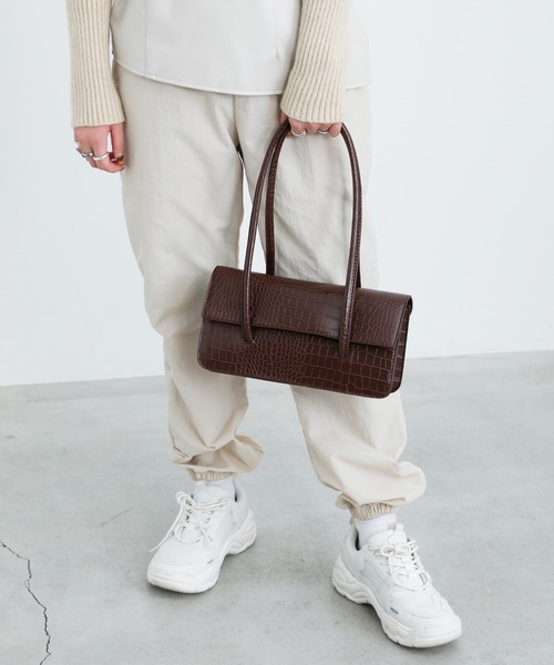 select MOCA（セレクトモカ）の「クラシカルショルダーバッグ（ショルダーバッグ・レディース・ブラック/ブラウン/アイボリー・FREE）」の12枚目の写真