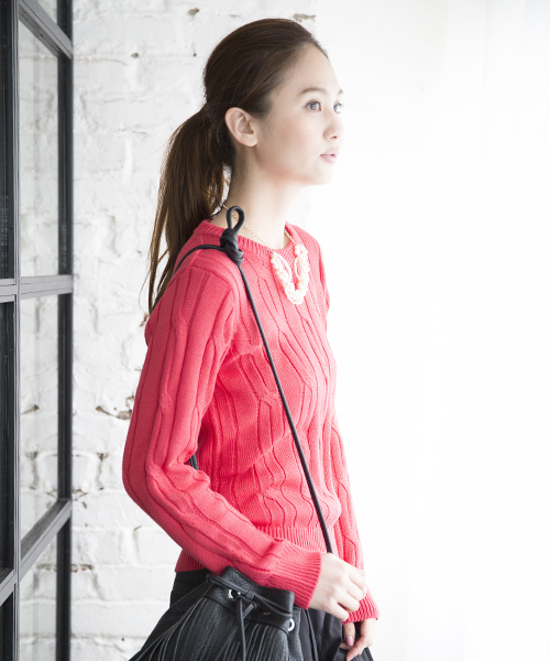 GLOBAL WORK（グローバルワーク）の「５ゲージカワリケーブルプルオーバー長袖/555605（ニット/セーター・レディース・ホワイト/グリーン/ネイビー/ピンク・MEDIUM/LARGE/SMALL）」の4枚目の写真