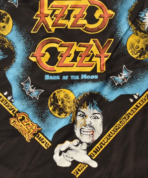 VINTAGE(ヴィンテージ)の「【ヴィンテージ古着】OZZY OZ BOURNE "BARK AT THE MOON" バンダナ(バンダナ/スカーフ・メンズ・ブラック・FREE)」の1枚目の写真